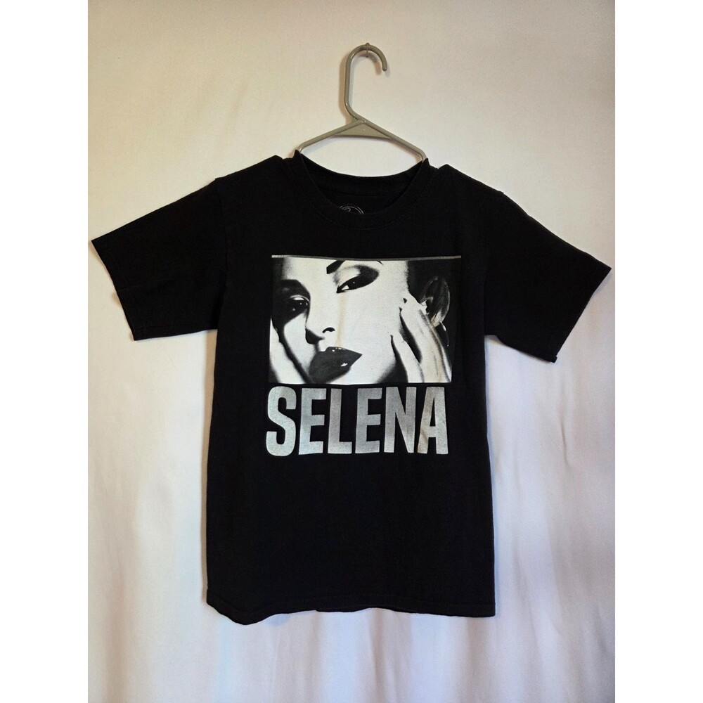 Selena Graphic T-Shirt Black Small Unisex Cotton Band Tee